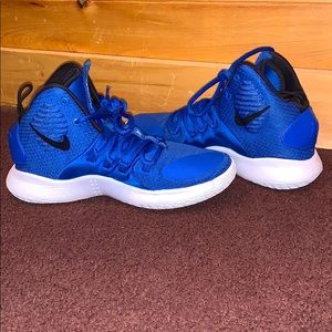 Blue HyperDunk Baksetball Shoes